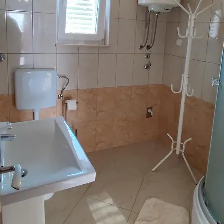 Family Friendly With A Swimming Pool Vinisce, Trogir - 12676