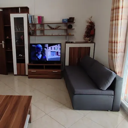 Family Friendly With A Swimming Pool Vinisce, Trogir - 12676 Apartamento *