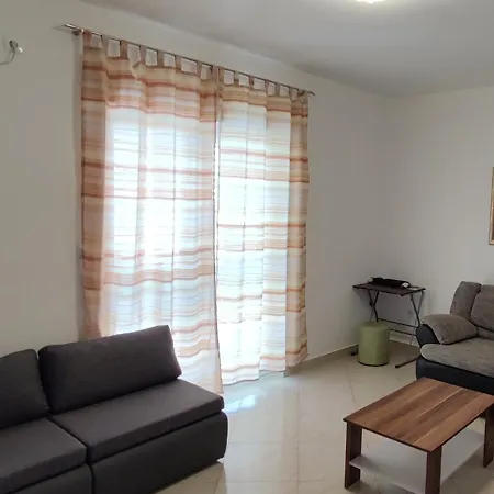 Apartamento Family Friendly With A Swimming Pool Vinisce, Trogir - 12676 *
