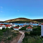 Family-friendly With Swimming Pool Vinisce, Trogir - 12676 Apartamento *