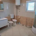 Family-friendly With Swimming Pool Vinisce, Trogir - 12676 Vinišće