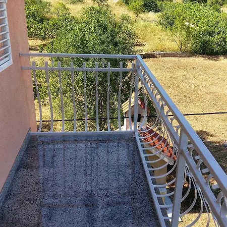 Family Friendly With A Swimming Pool Vinisce, Trogir - 12676
