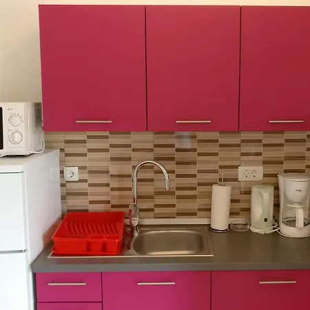 Apartment Family Friendly With A Swimming Pool Vinisce, Trogir - 12676