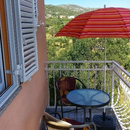 Family Friendly With A Swimming Pool Vinisce, Trogir - 12676 *